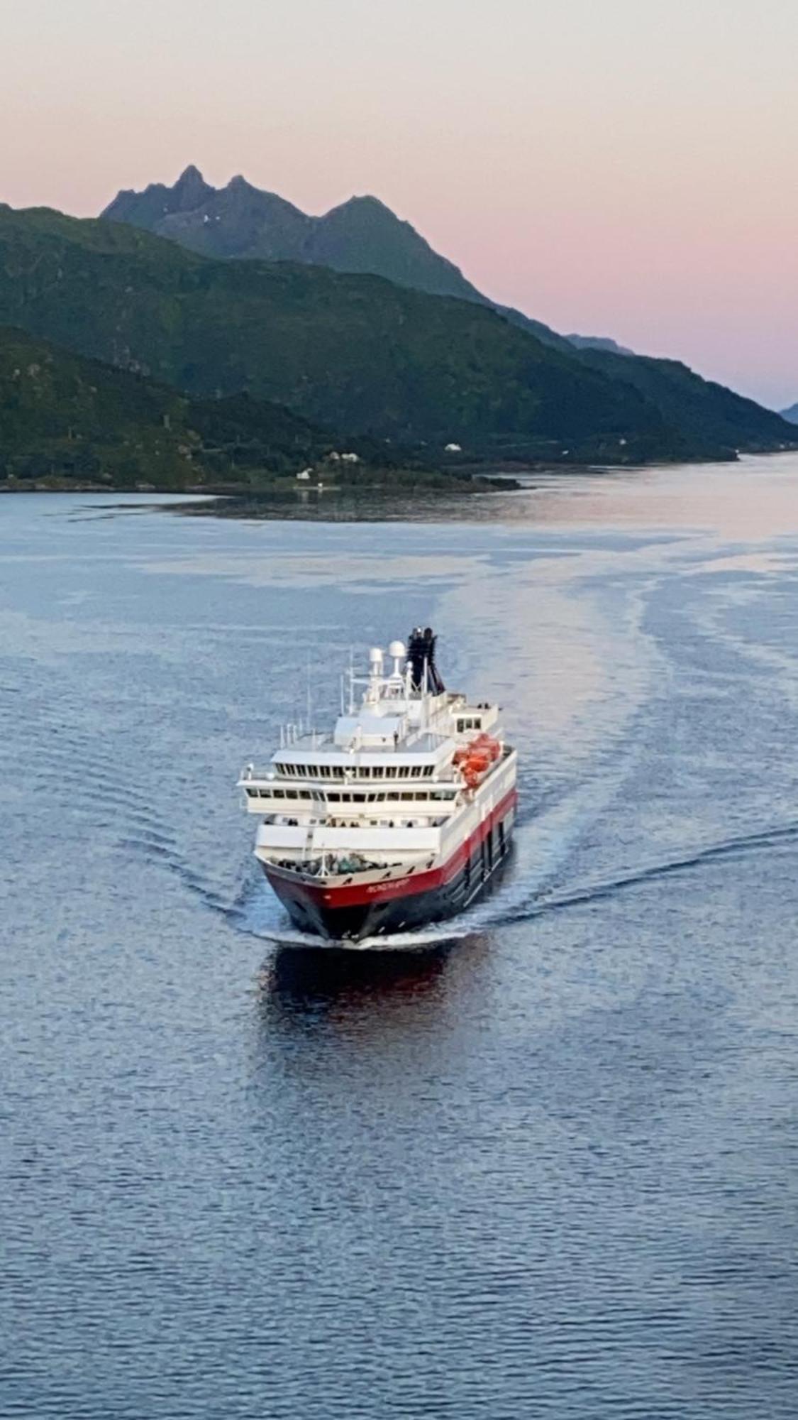Lofoten And Vesteralen Kveldro Myrland Exterior photo